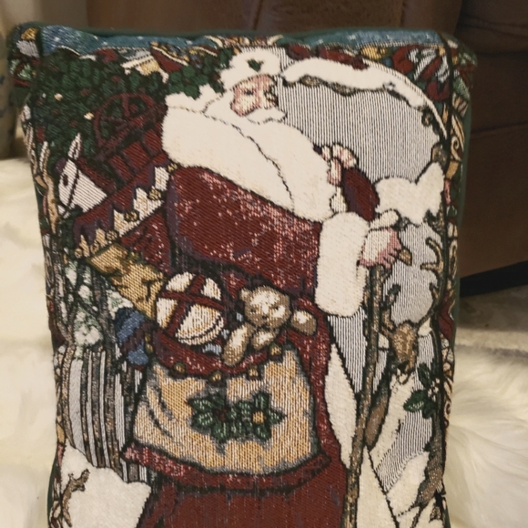 Vintage Santa Claus Decorative Tapestry Pillow - Picture 3 of 5